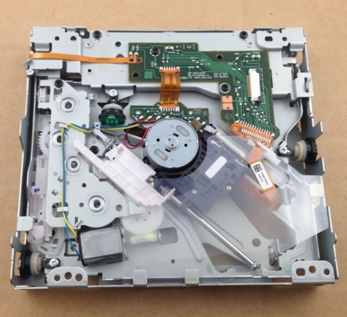 DP29001Z01.jpg