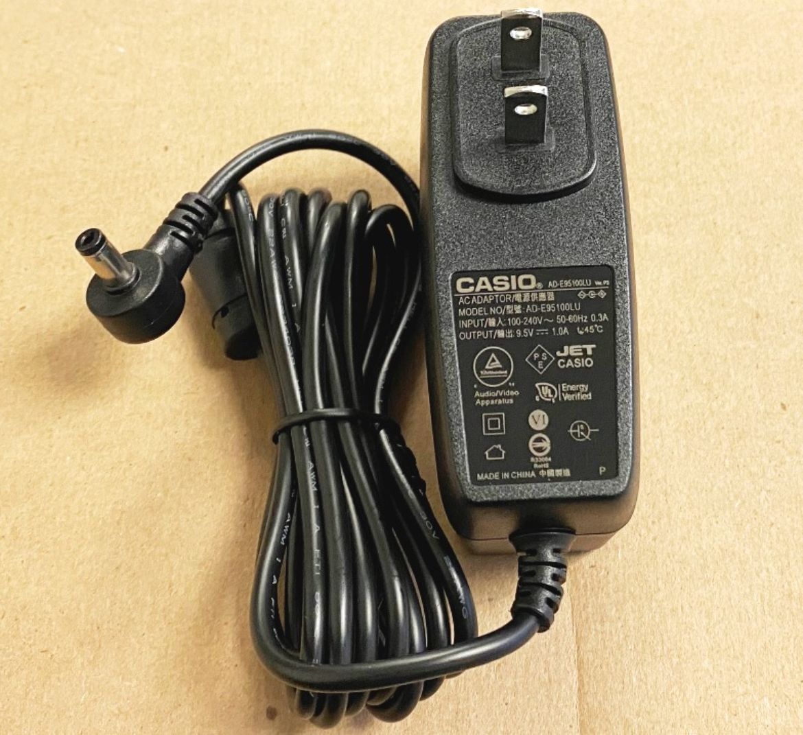 ADE95100.jpg
