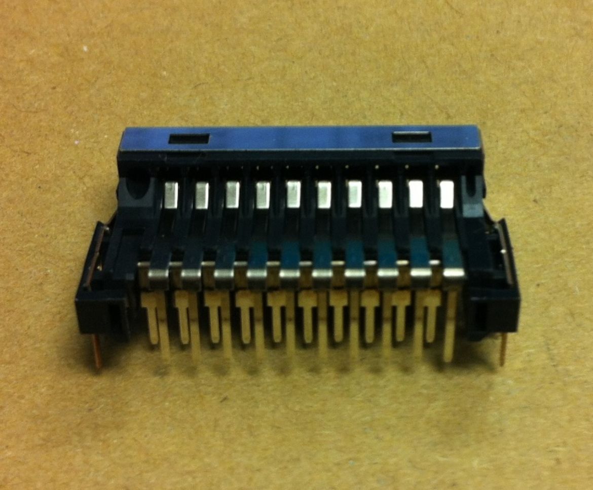 E58106015.jpg