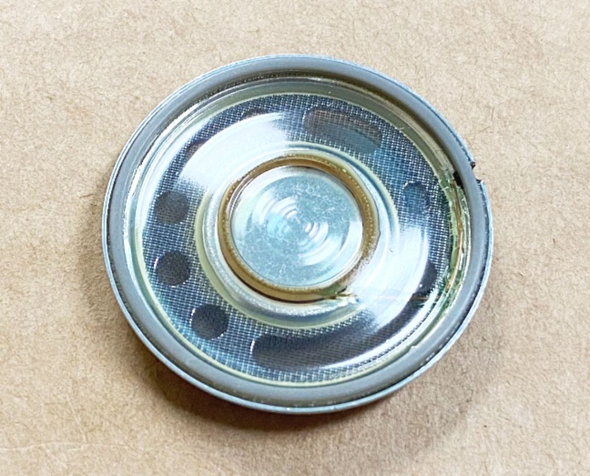 T07074925.jpg