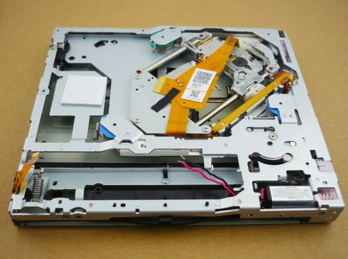 HBS611100.jpg