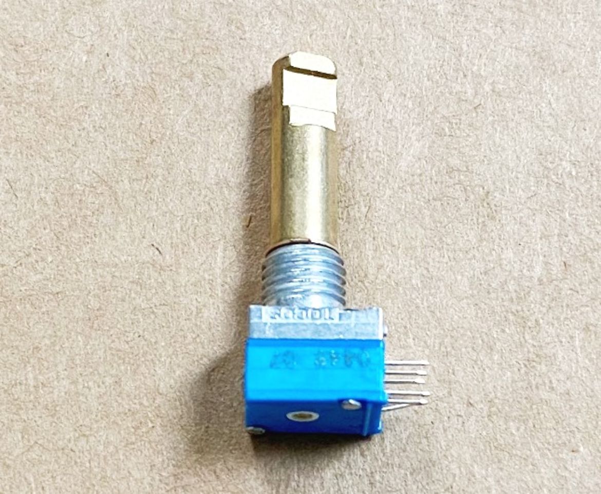 S60044815.jpg