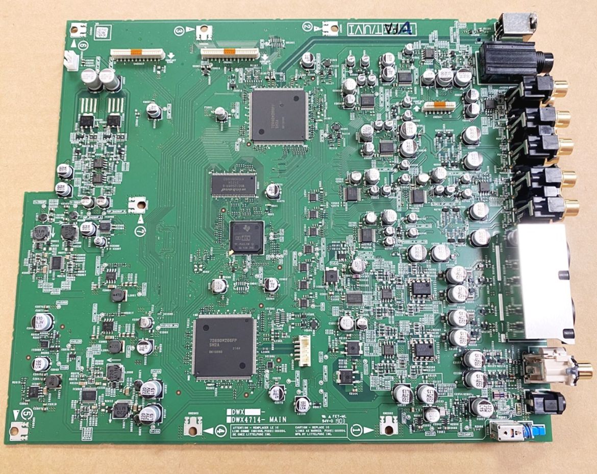 DWX4714.jpg